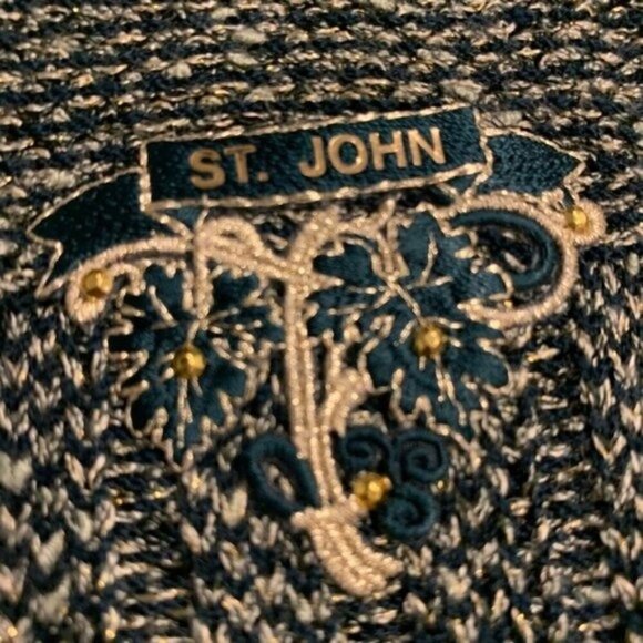 St. John Rare Vintage Embellished Knit Sweater Vest Women’s Size 2 - Picture 3 of 14